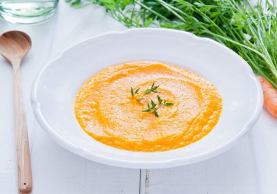 Crema di carote fredda con erbe aromatiche!