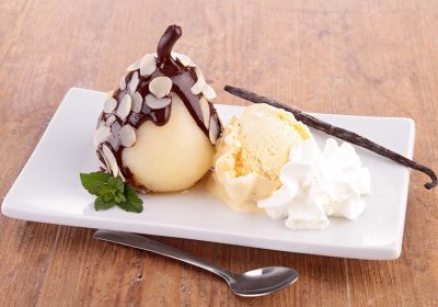 Pere al cioccolato e mandorle