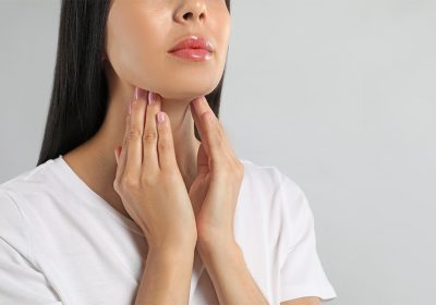 Tiroide e peso corporeo: l’ipotiroidismo fa ingrassare? Il legame nascosto