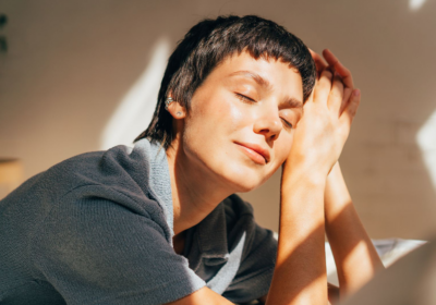 Cambio di stagione e stanchezza: sintomi e rimedi efficaci