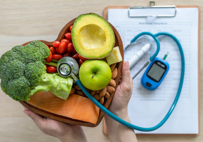 Come abbassare il colesterolo: i cibi da mangiare