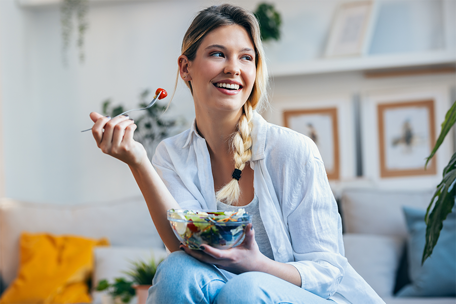 Cosa mangiare dopo un'abbuffata per alleggerirsi e tornare in forma