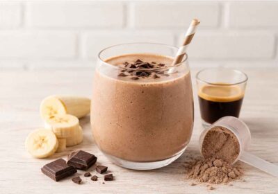 Frappé senza gelato con banana, caffè e cioccolato