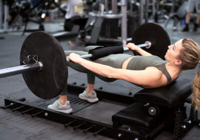 Hip Thrust per glutei con bilanciere: muscoli coinvolti e benefici