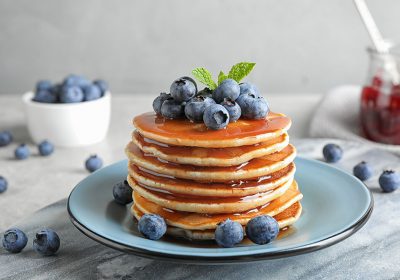 PANCAKE CON SMOOTHIE ALLA VANIGLIA