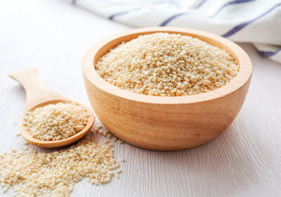 Semi di sesamo: proprietà, benefici e utilizzi