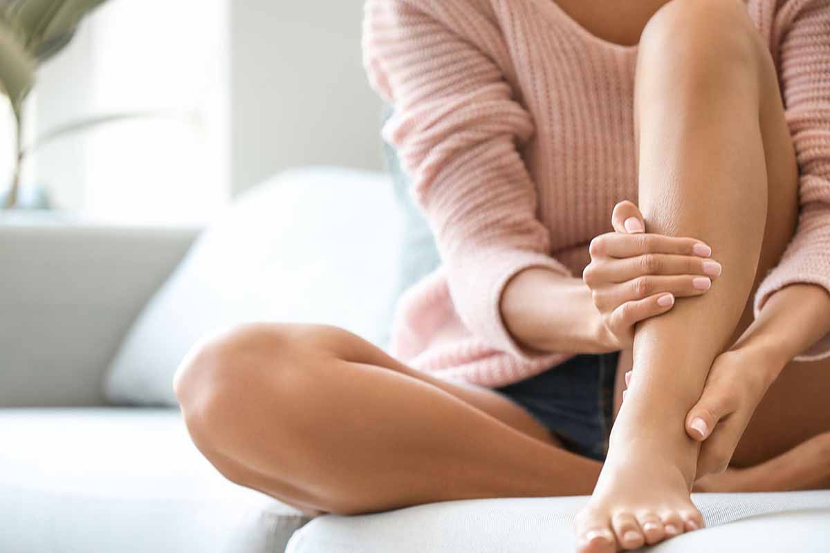 Sgonfiare le gambe velocemente: strategie efficaci in primavera