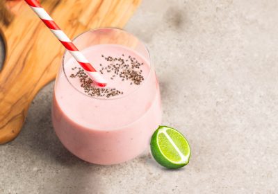 Smoothie Frutti di Bosco con Mix di Semi e Succo di Lime